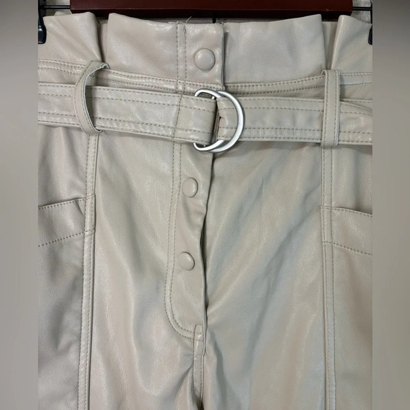 House of Harlow 1960 Cream Ecru Faux Leather High Waisted Belted Dress Pants - Picture 3 of 5